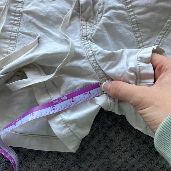 UNIONBAY White 100% Cotton Shorts size 9 - Picture 11 of 12